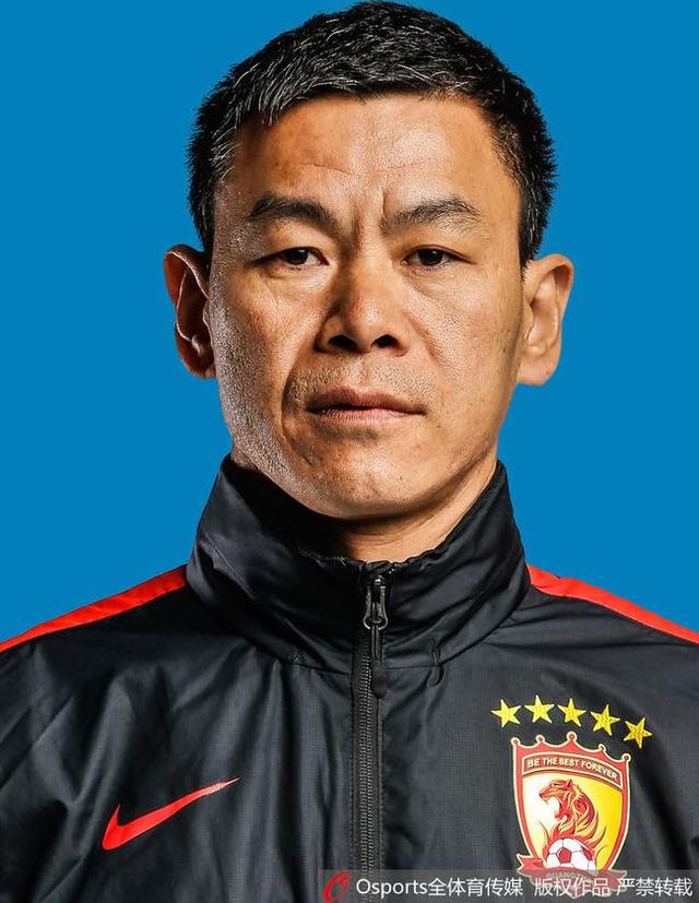 一旁的苏安顺急忙上前，小心翼翼的询问：老爷……杜海清和大小姐，真的回杜家了？。